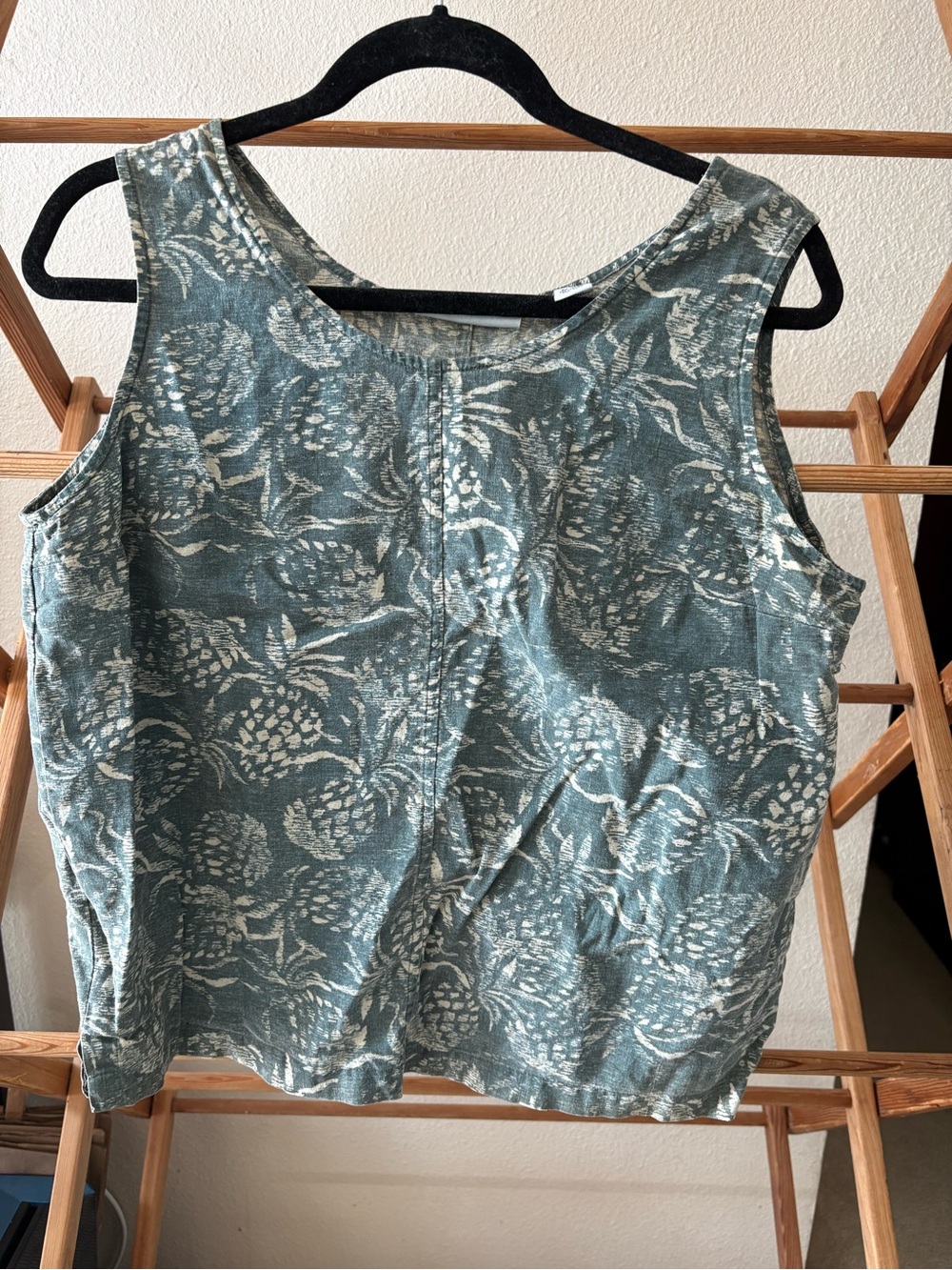 Marsh Landing Linen Teal Pineapple-Print Tank Top